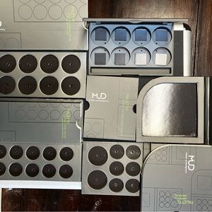 MUD Make-up designory : VARIOUS Refillable Compact & Empty Palettes